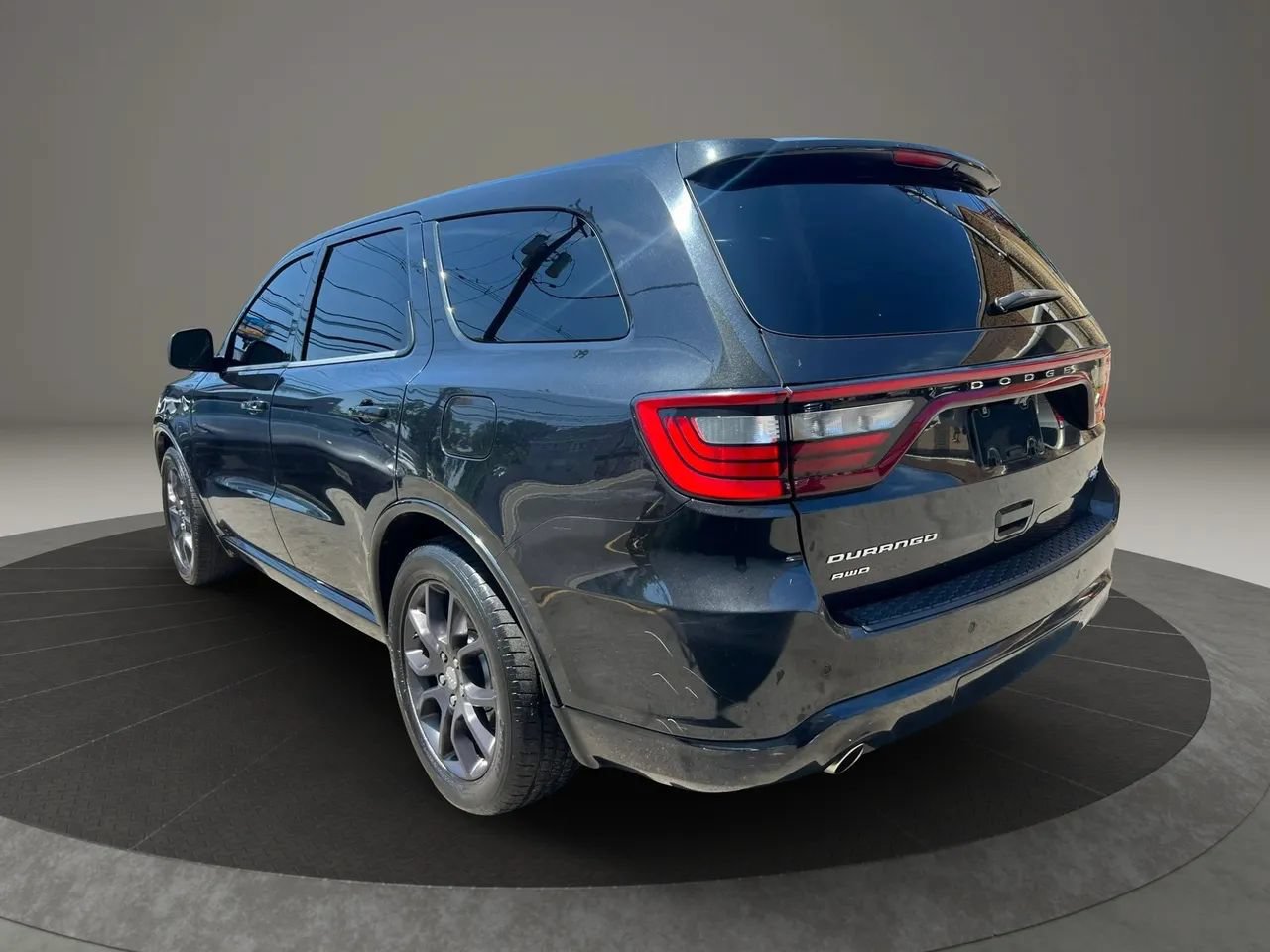 Used 2015 Dodge Durango R/T AWD/4WD image 6