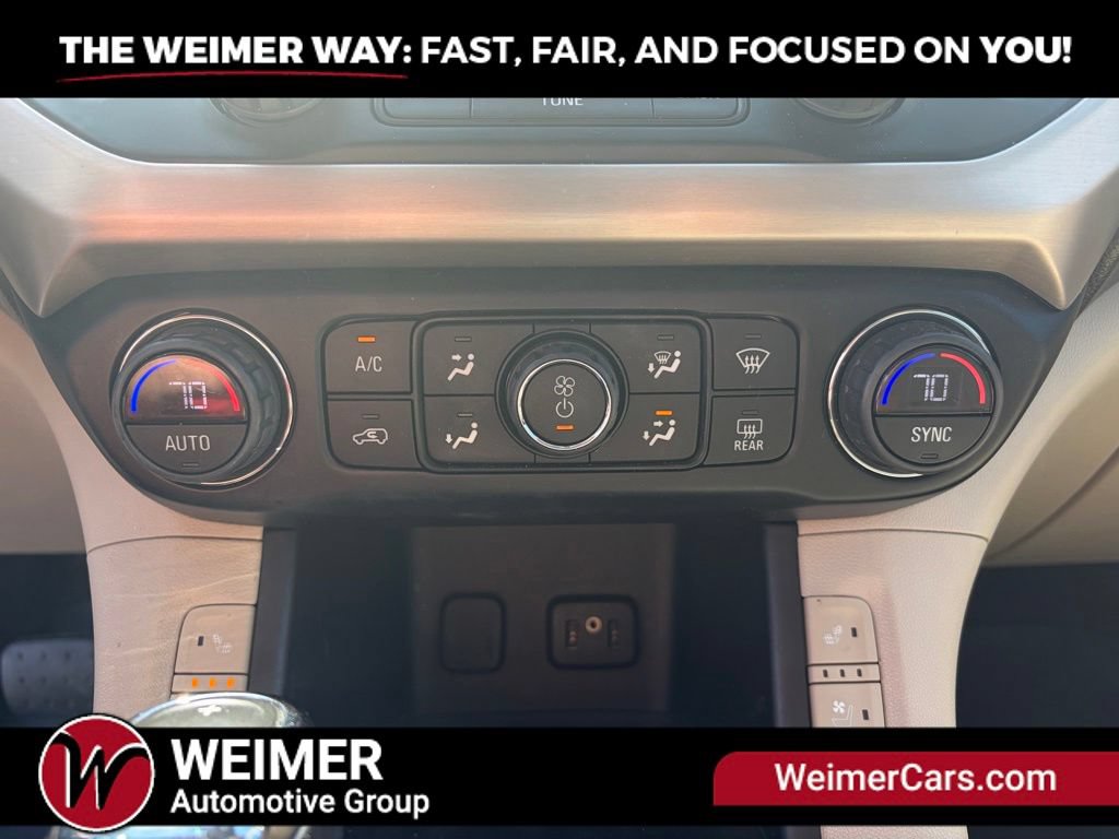 Used 2019 GMC Acadia Denali w/ Technology Package AWD/4WD image 29