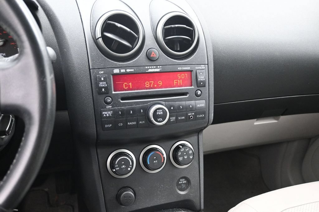 Used 2010 Nissan Rogue SL w/ Premium Pkg AWD/4WD image 12