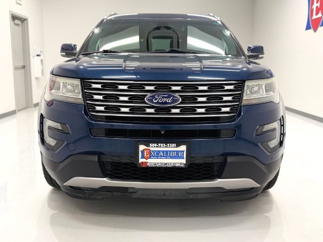 Used 2017 Ford Explorer Limited w/ Equipment Group 301A AWD/4WD image 2