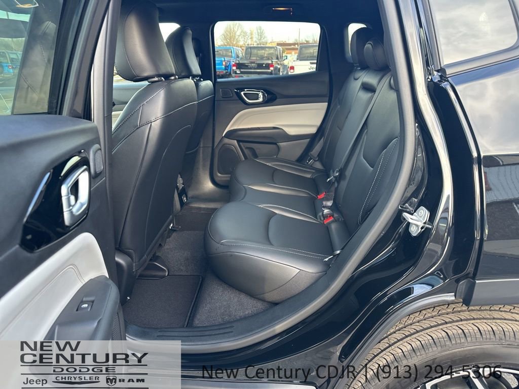 New 2026 Jeep Compass Limited w/ Sun, Sound & Navigation Group image 9