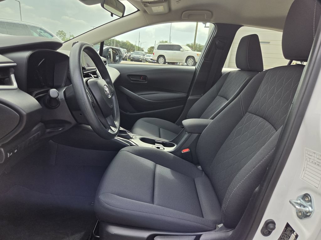 Used 2026 Toyota Corolla LE FWD image 26