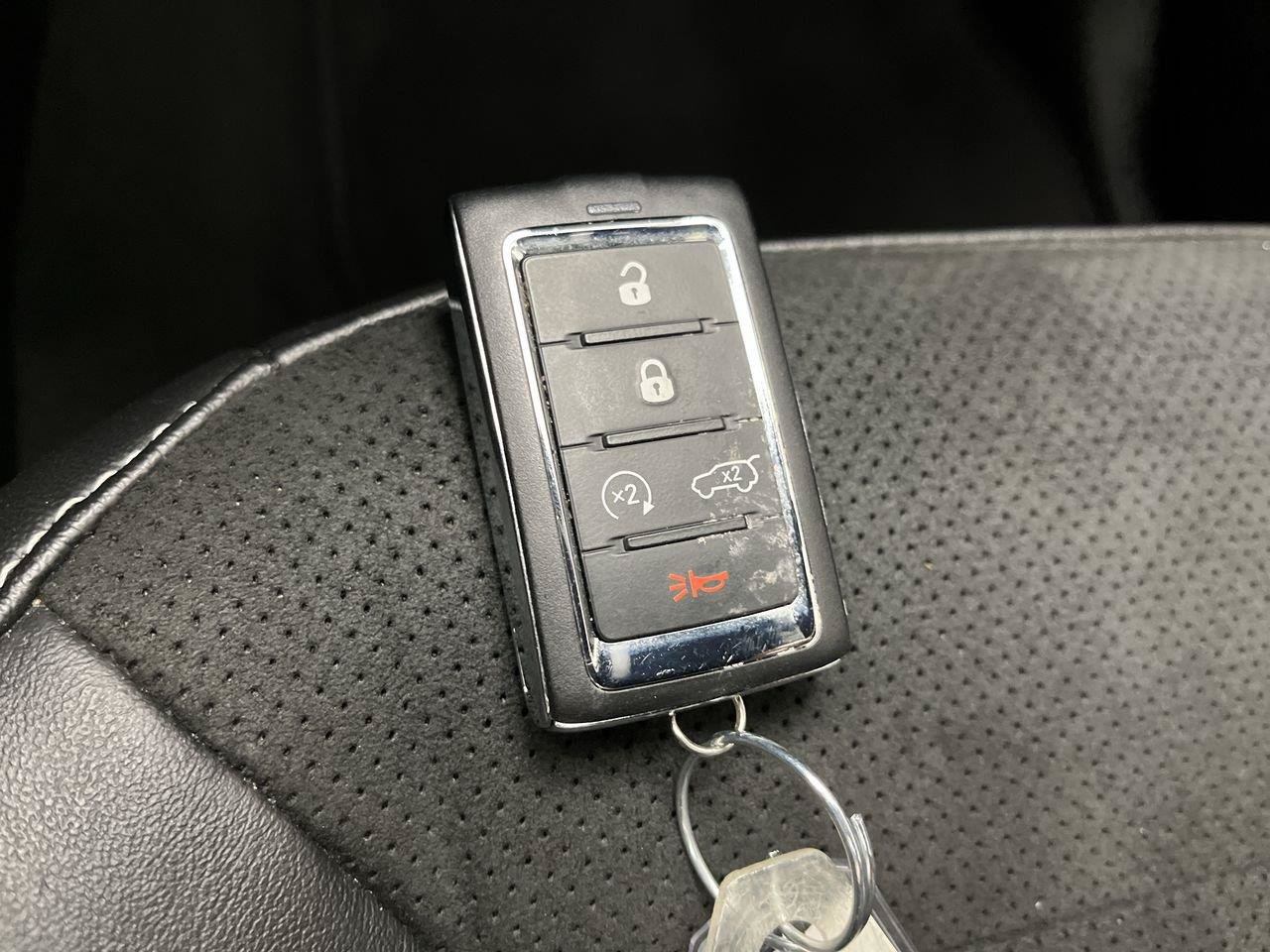 Used 2022 Jeep Grand Cherokee L Laredo AWD/4WD image 27