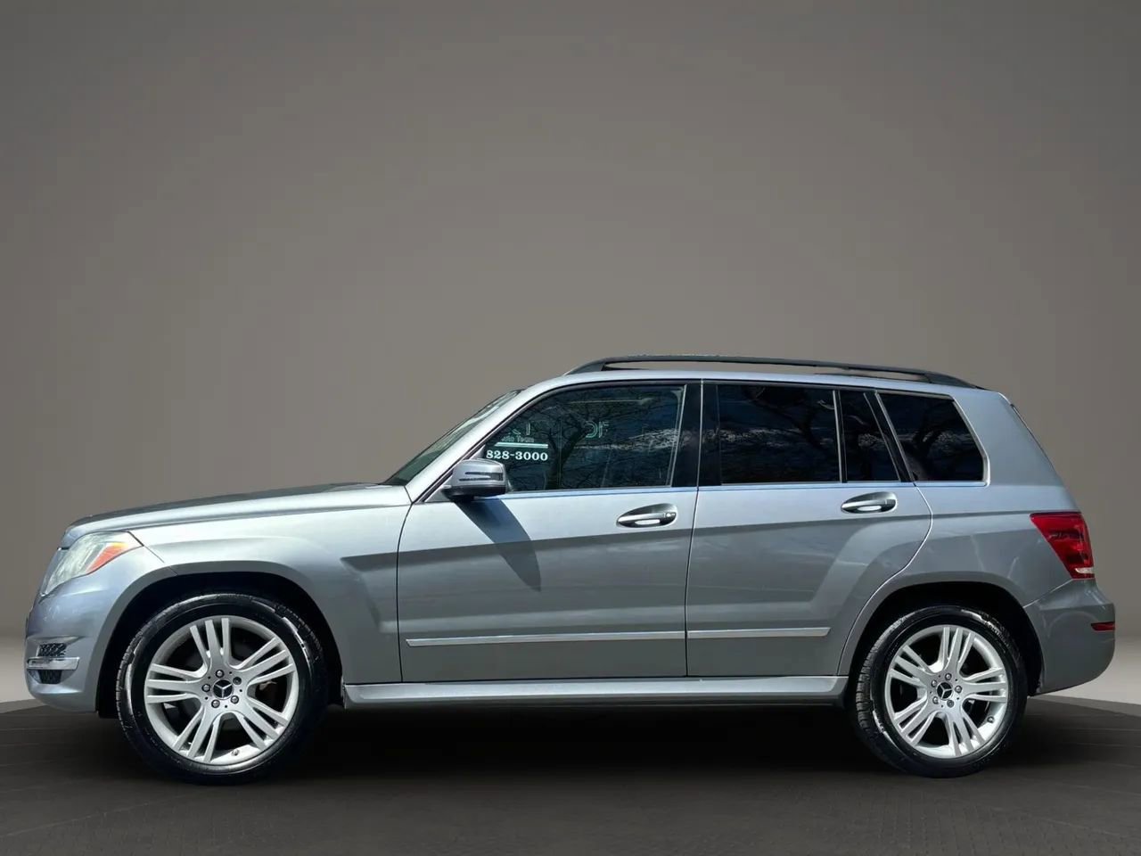 Used 2013 Mercedes-Benz GLK 350 4MATIC image 8