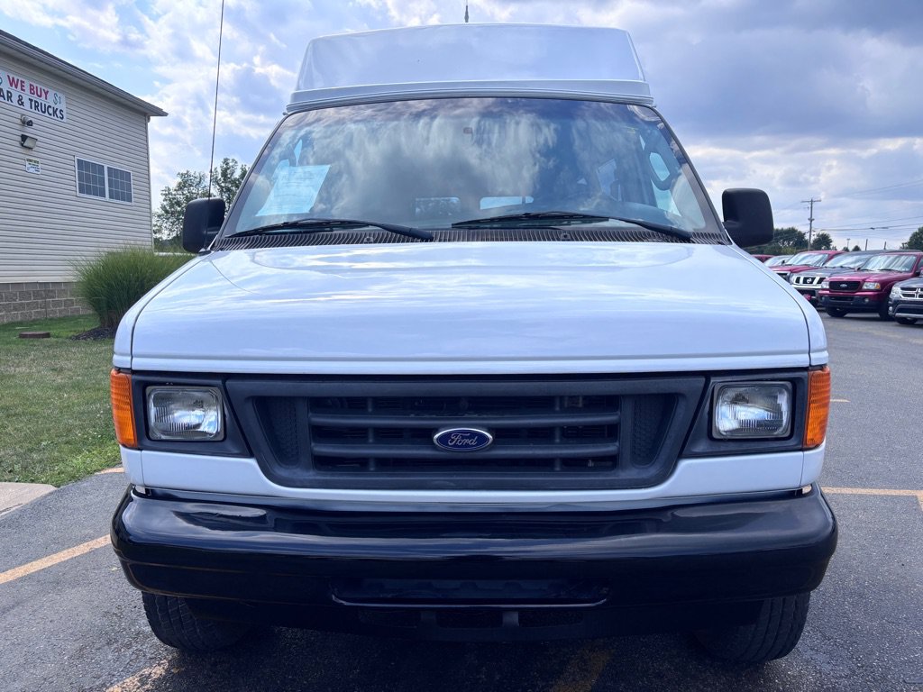 Used 2007 Ford E-250 and Econoline 250 RWD image 3