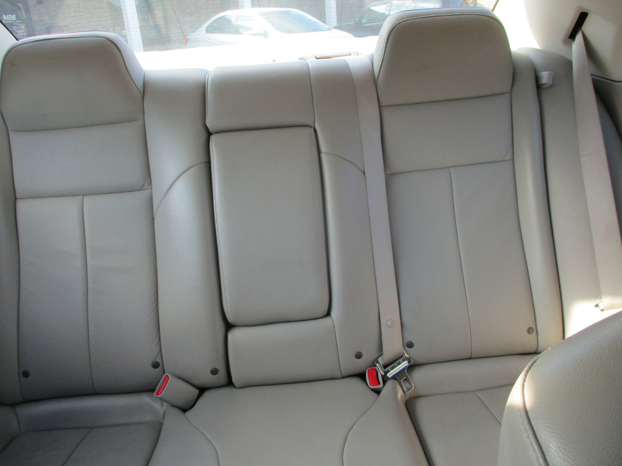 Used 2010 Chrysler 300 Touring image 16