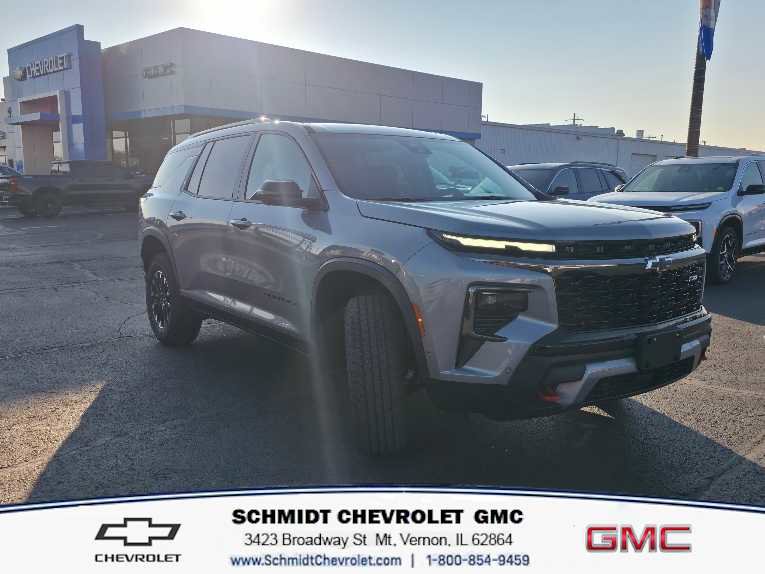 New 2026 Chevrolet Traverse Z71 w/ Enhanced Driving Package AWD/4WD image 3
