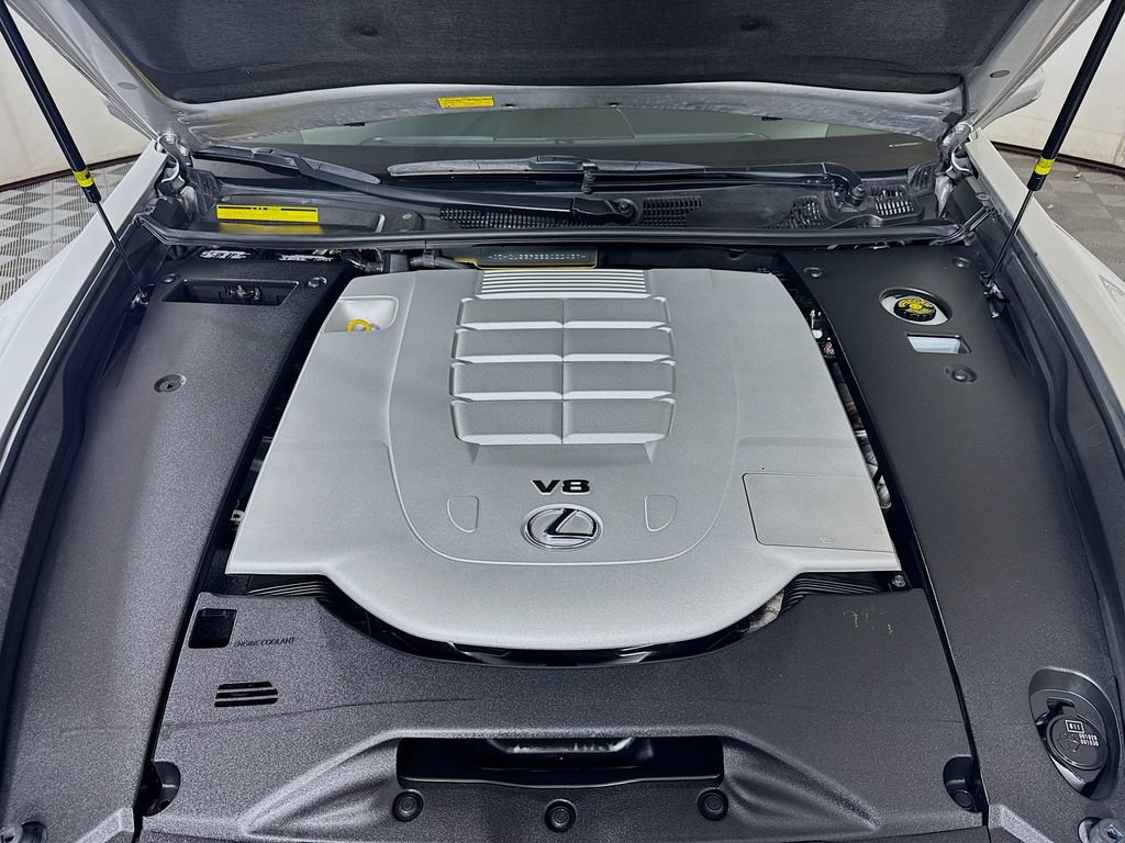 Used 2014 Lexus LS 460 AWD w/ Comfort Package image 32