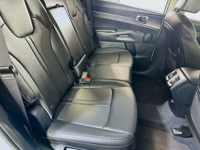 Used 2025 Kia Sorento S image 20