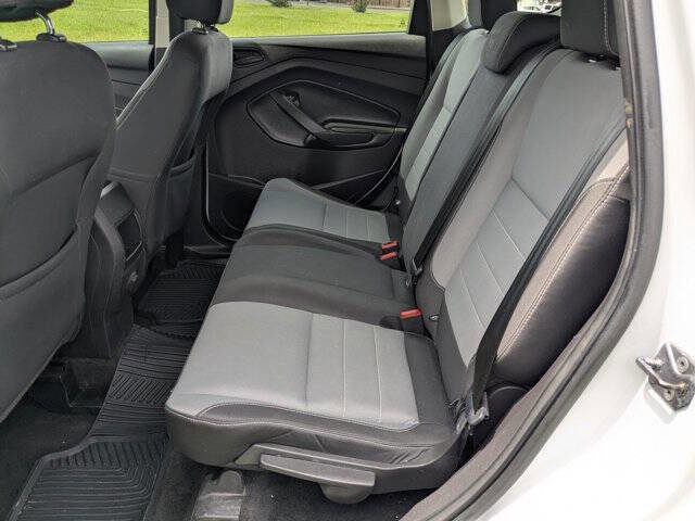 Used 2017 Ford Escape S image 28