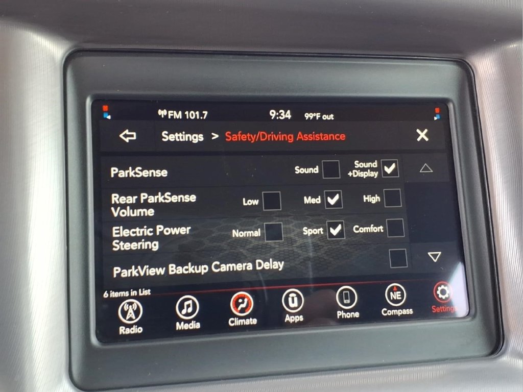 Used 2022 Dodge Charger SXT RWD image 12