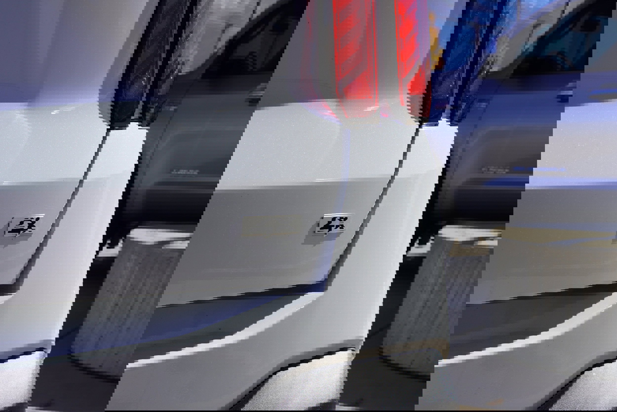 Used 2024 Kia Sorento S image 15