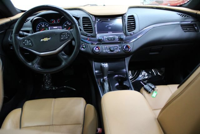 Used 2016 Chevrolet Impala LTZ w/ Enhanced Convenience Package FWD image 2