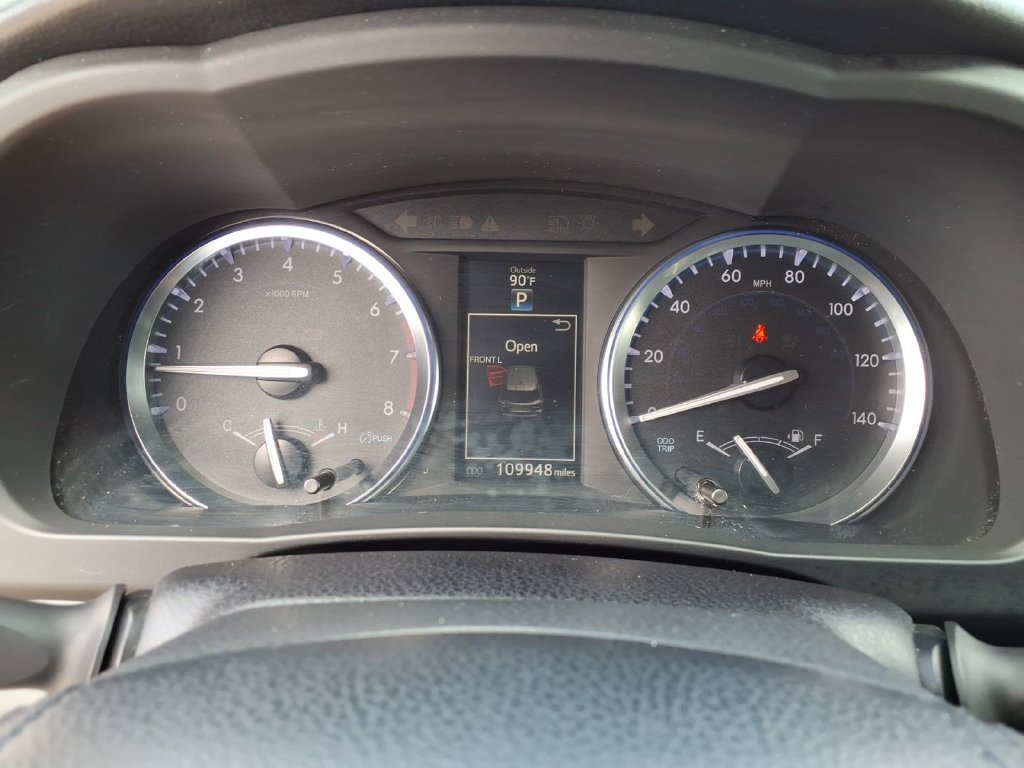 Used 2015 Toyota Highlander XLE FWD image 41