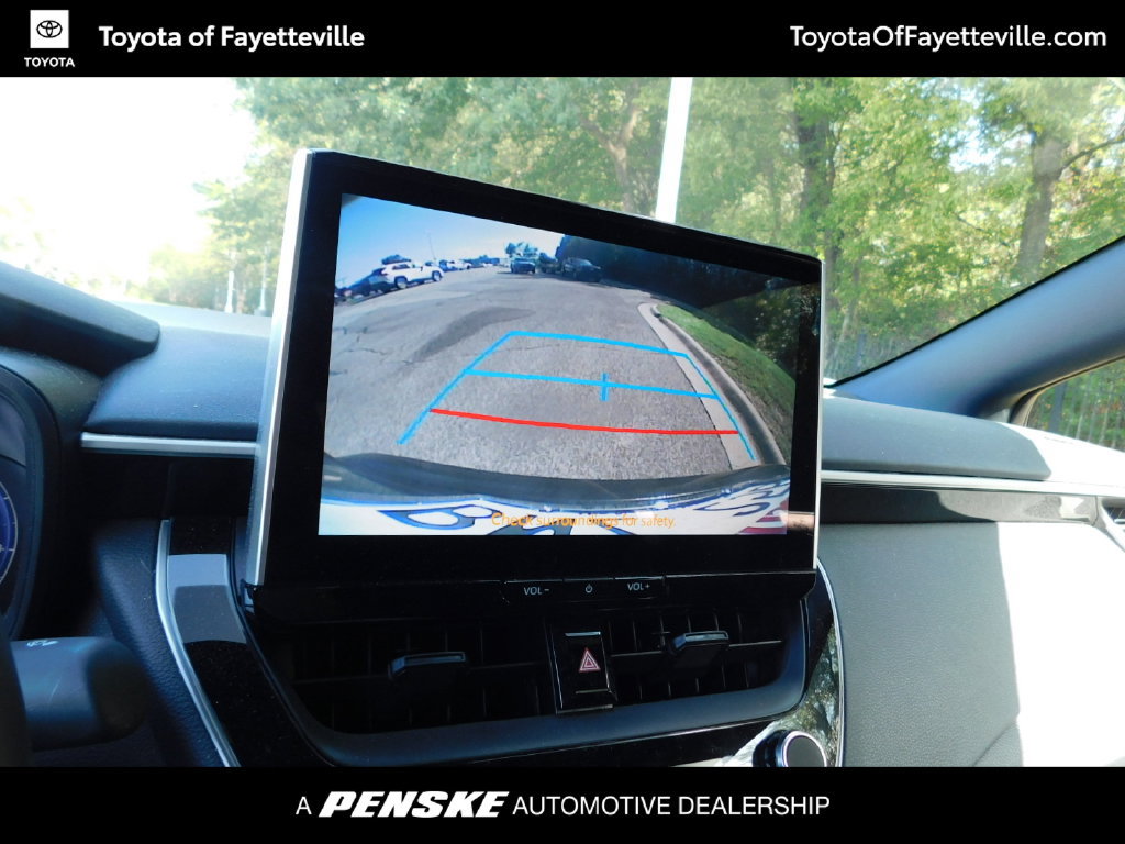 Used 2026 Toyota Corolla SE w/ SE Package FWD image 10