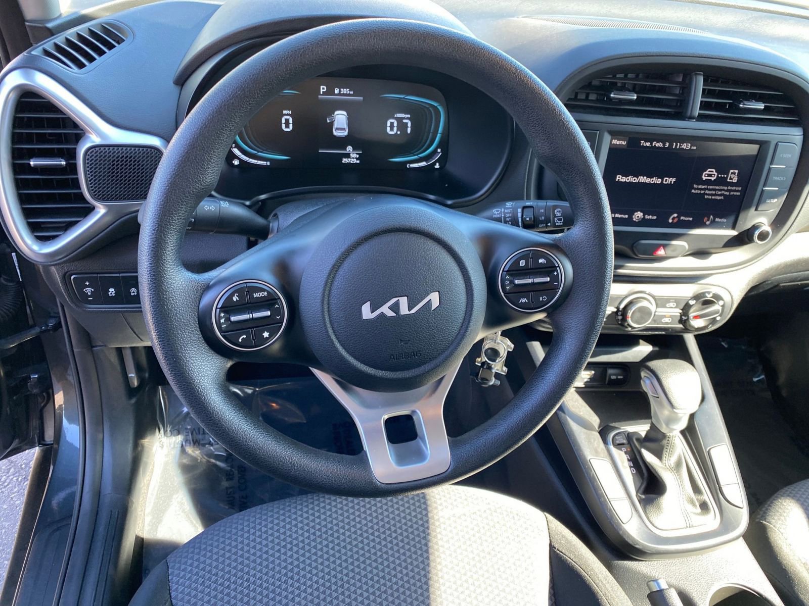 Used 2025 Kia Soul LX w/ LX Technology Package image 25