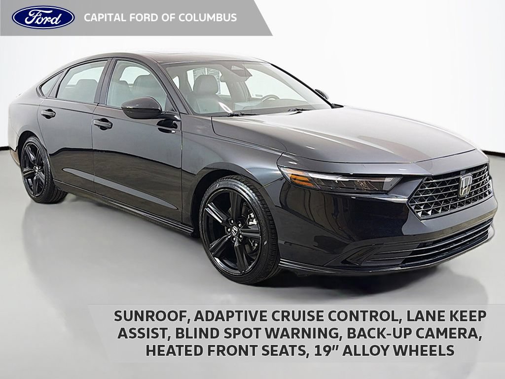 Used 2025 Honda Accord Sport image 1