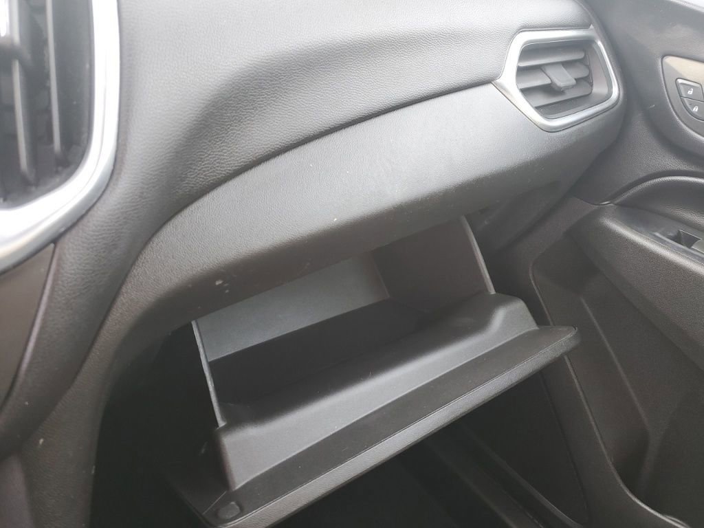 Used 2019 Chevrolet Equinox LT w/ LT Appearance Package image 21