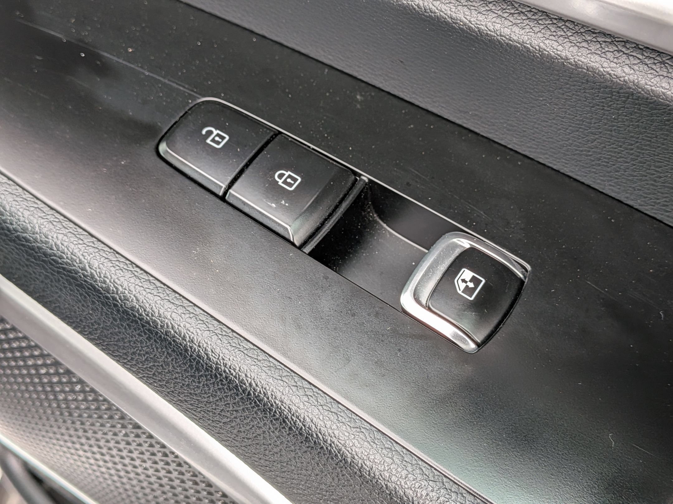 Used 2025 Kia Telluride S AWD/4WD image 38