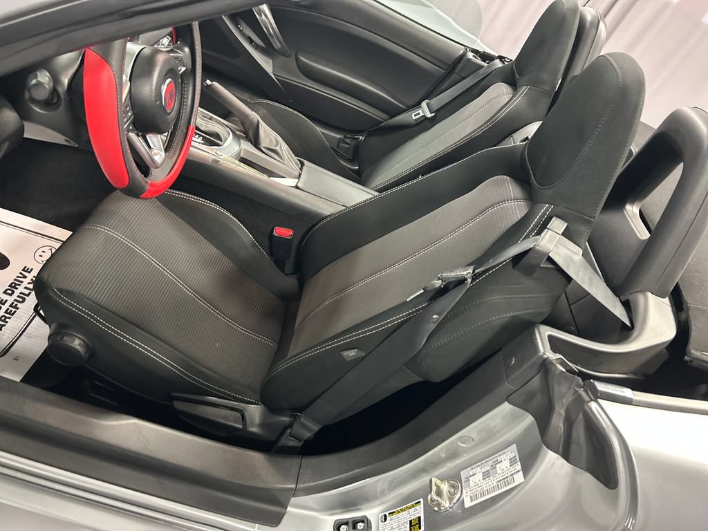 Used 2017 FIAT 124 Spider Classica RWD image 10