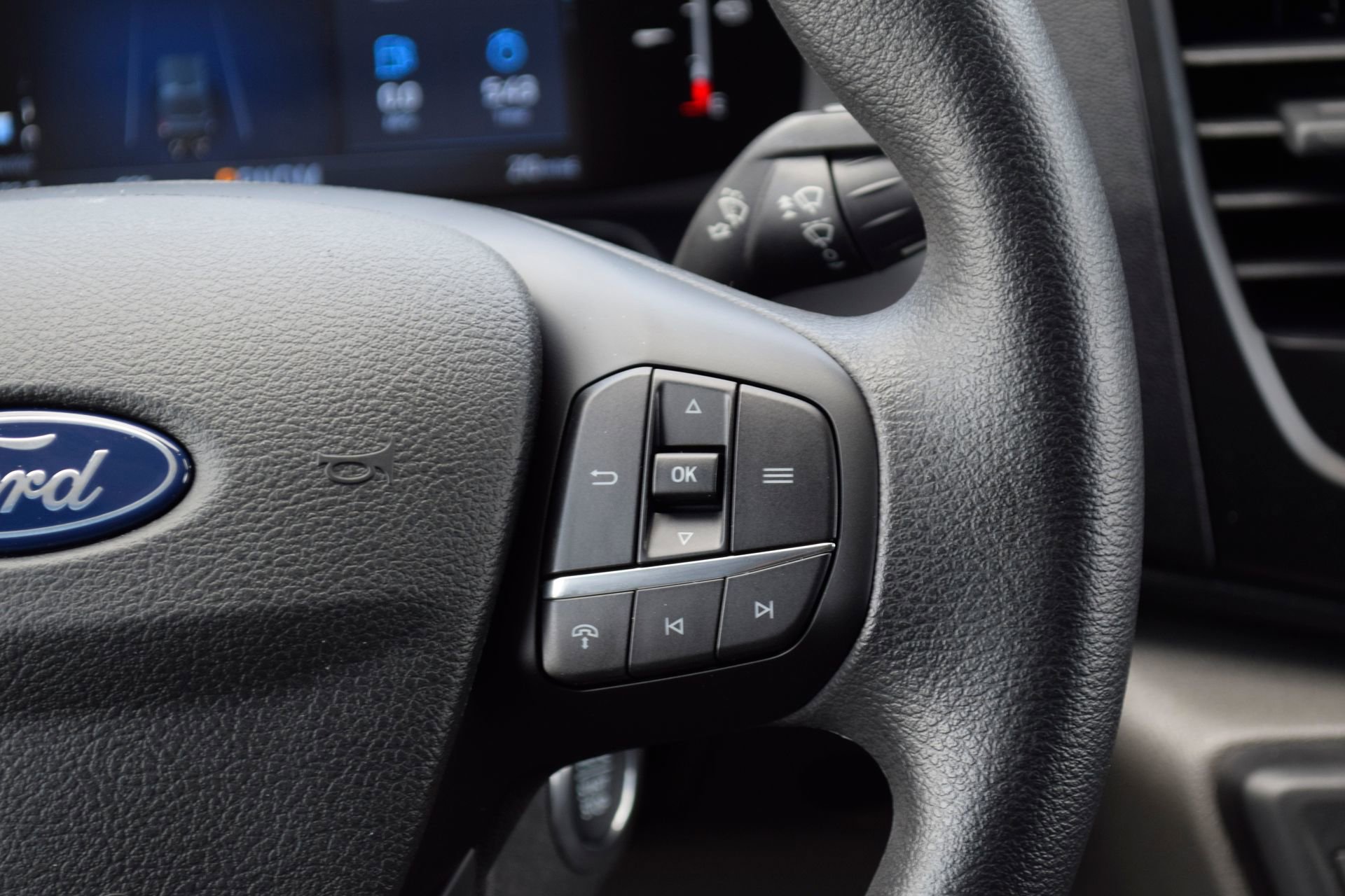 New 2026 Ford Transit 150 148 Medium Roof AWD image 10