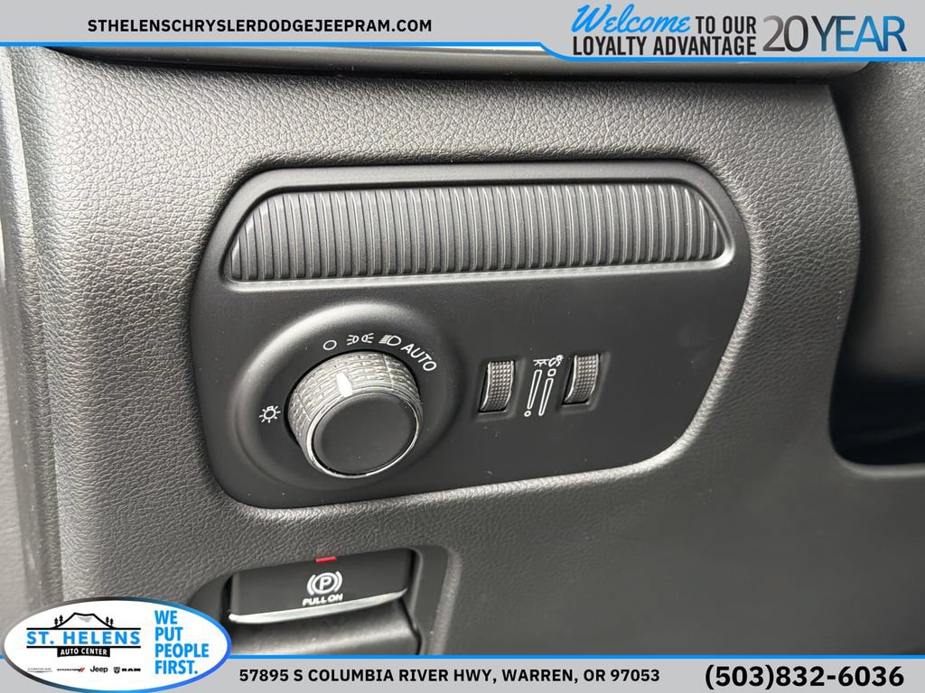 New 2026 Jeep Grand Wagoneer L 4WD w/ Premium Group I image 20