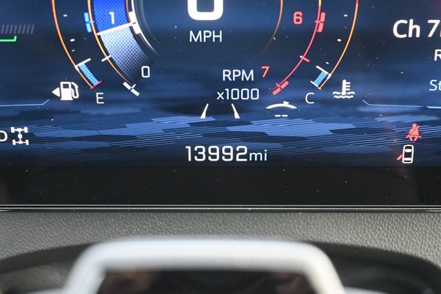 Used 2024 Chevrolet Traverse RS w/ LPO, Floor Liner Package image 16