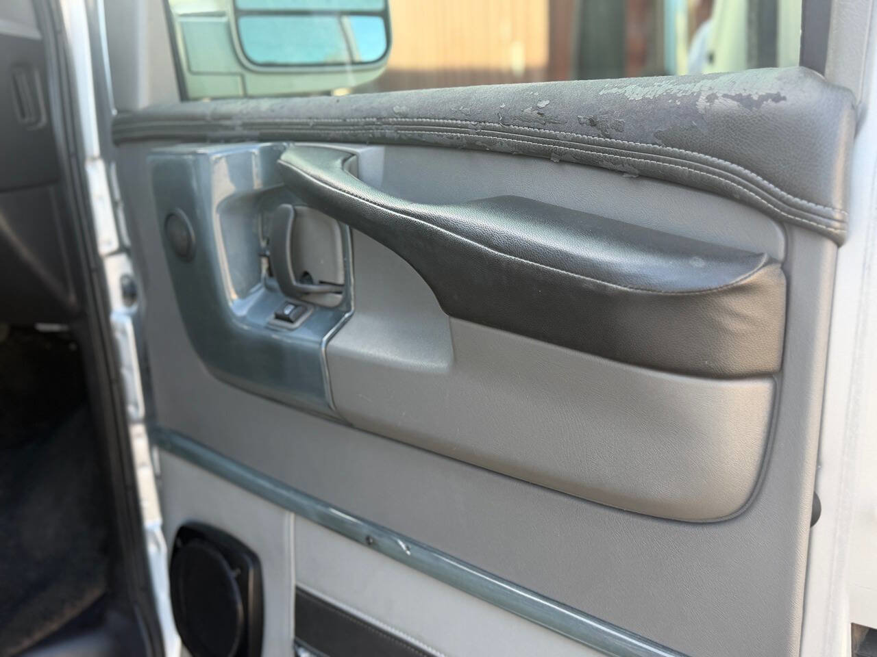 Used 2013 GMC Savana 1500 image 58