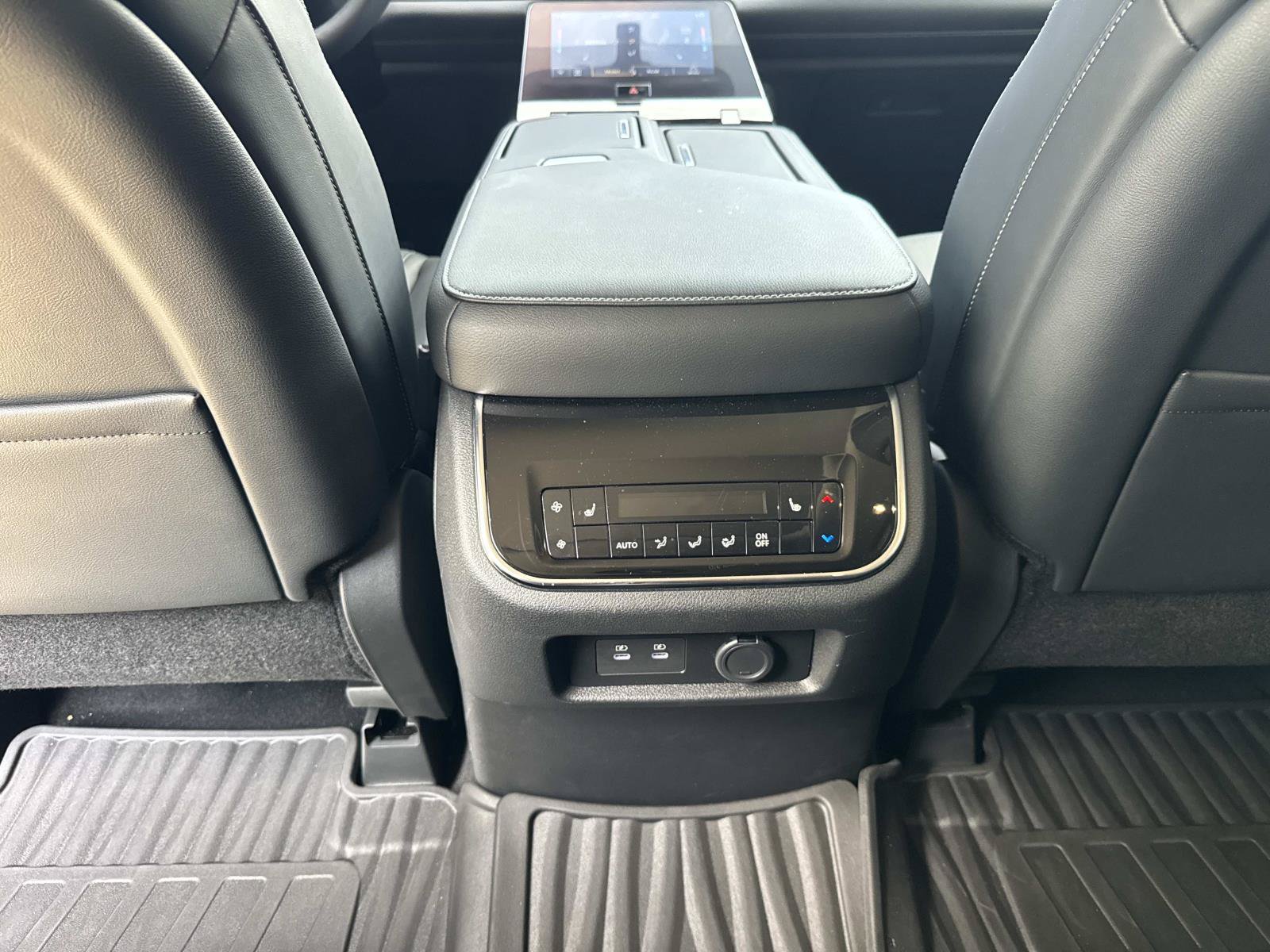 Used 2026 INFINITI QX80 Pure w/ Cargo Package RWD image 18