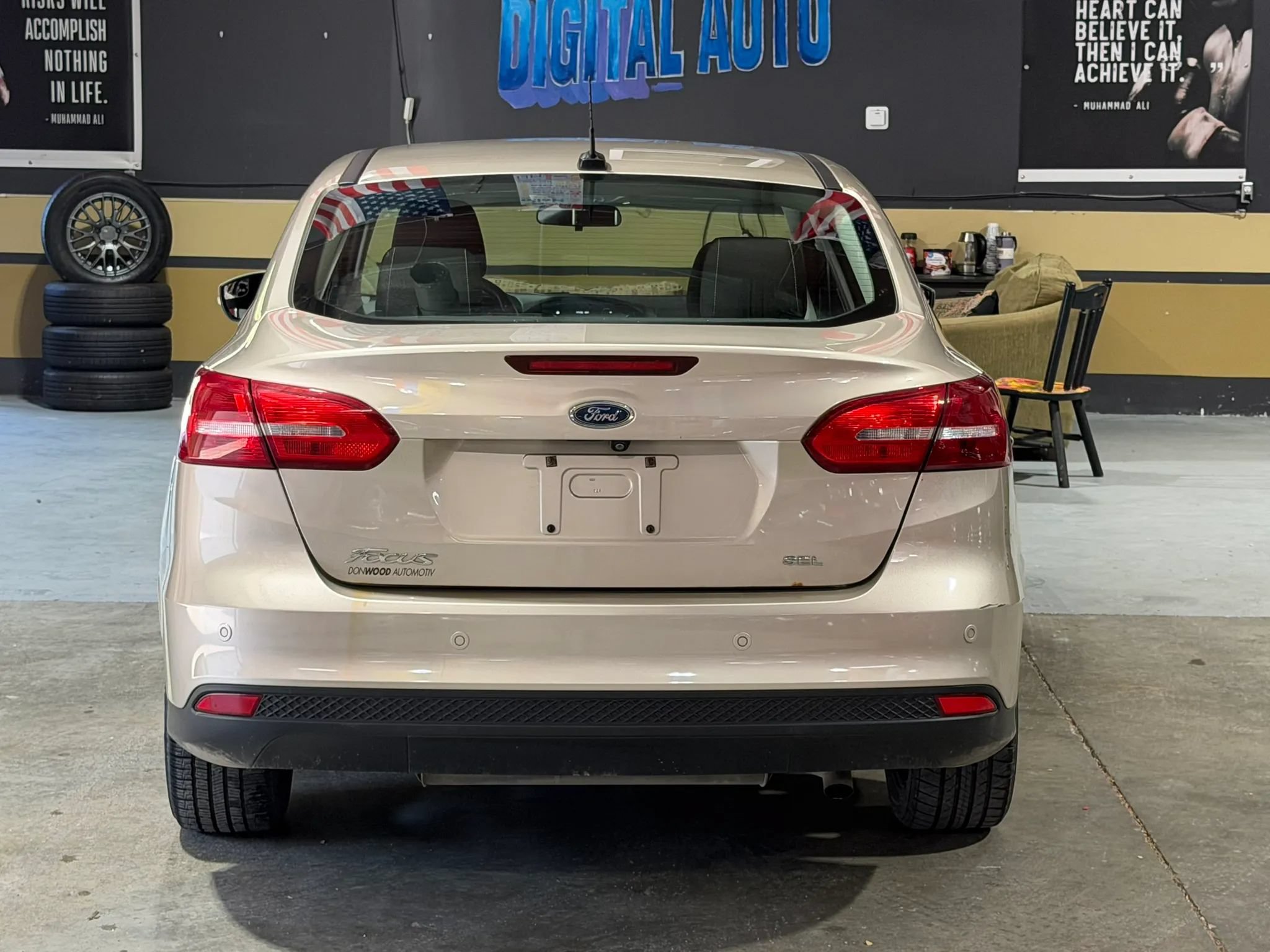 Used 2017 Ford Focus SEL w/ Interior Protection Package FWD image 6