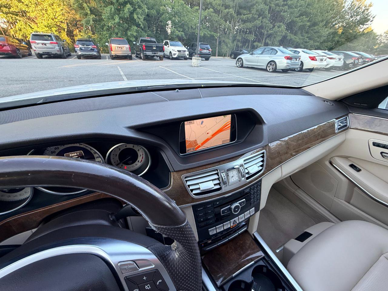 Used 2014 Mercedes-Benz E 350 Sedan image 25