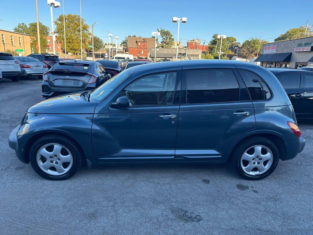 Used 2002 Chrysler PT Cruiser Touring FWD image 3