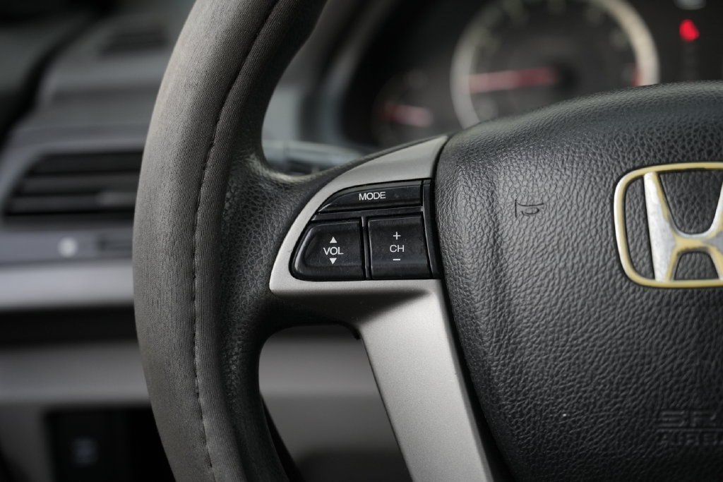 Used 2010 Honda Accord LX-P image 40