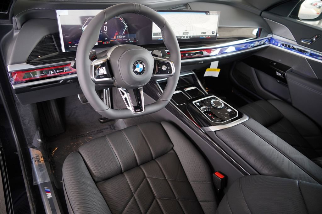 New 2026 BMW 740i w/ Luxury Rear Seating Package RWD image 12