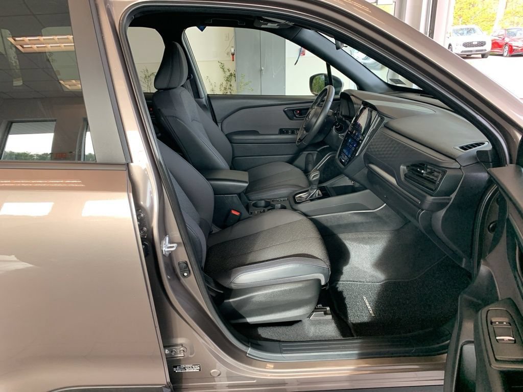 Certified 2025 Subaru Forester Premium AWD/4WD image 21