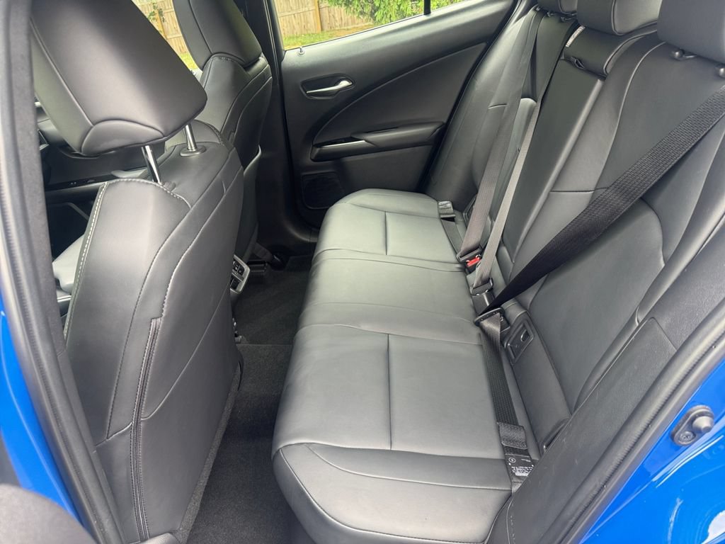 Used 2024 Lexus UX 250h AWD w/ Premium Package image 21