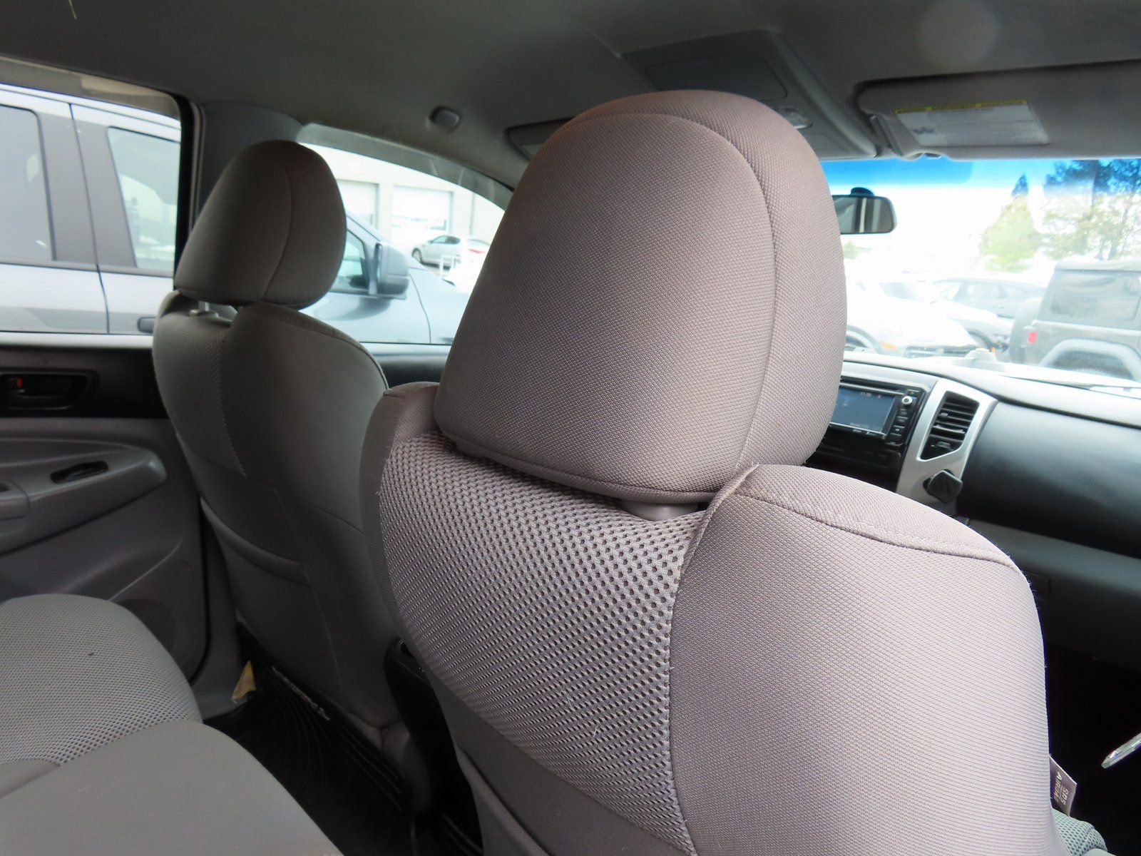 Used 2015 Toyota Tacoma 4x4 Double Cab w/ TRD Sport Package image 28