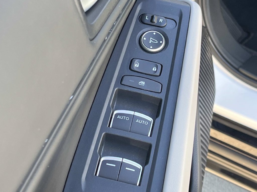 Used 2024 Honda Accord EX-L image 29