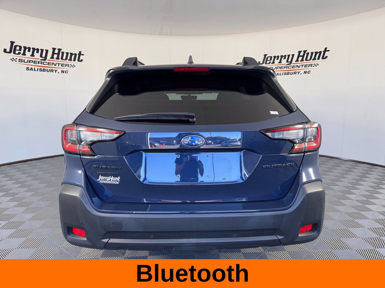 Used 2025 Subaru Outback Onyx Edition AWD/4WD image 8