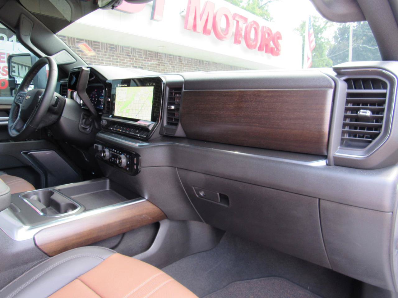 Used 2026 Chevrolet Silverado 3500 High Country w/ Technology Package AWD/4WD image 42