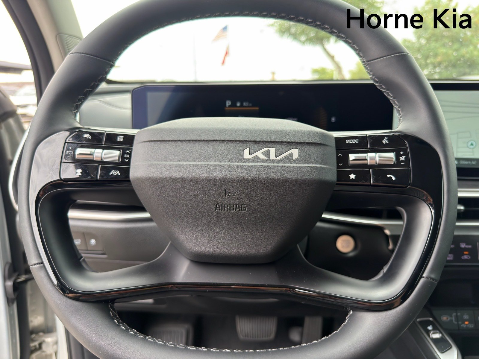 New 2026 Kia Sorento EX w/ EX Premium Package FWD image 12