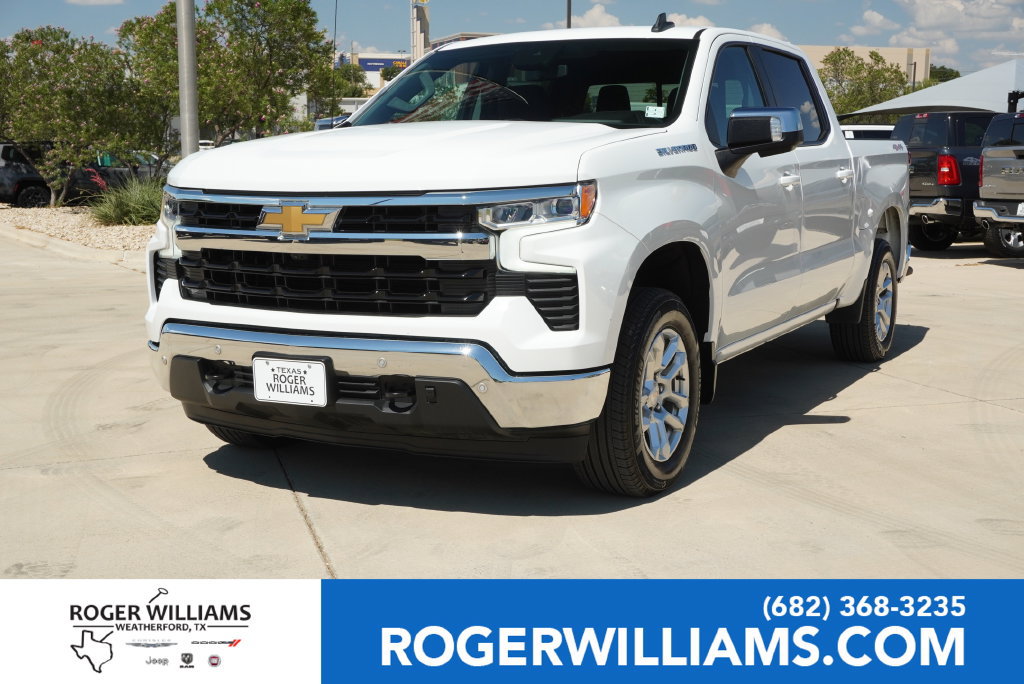 Used 2025 Chevrolet Silverado 1500 LT w/ Safety Package AWD/4WD image 1