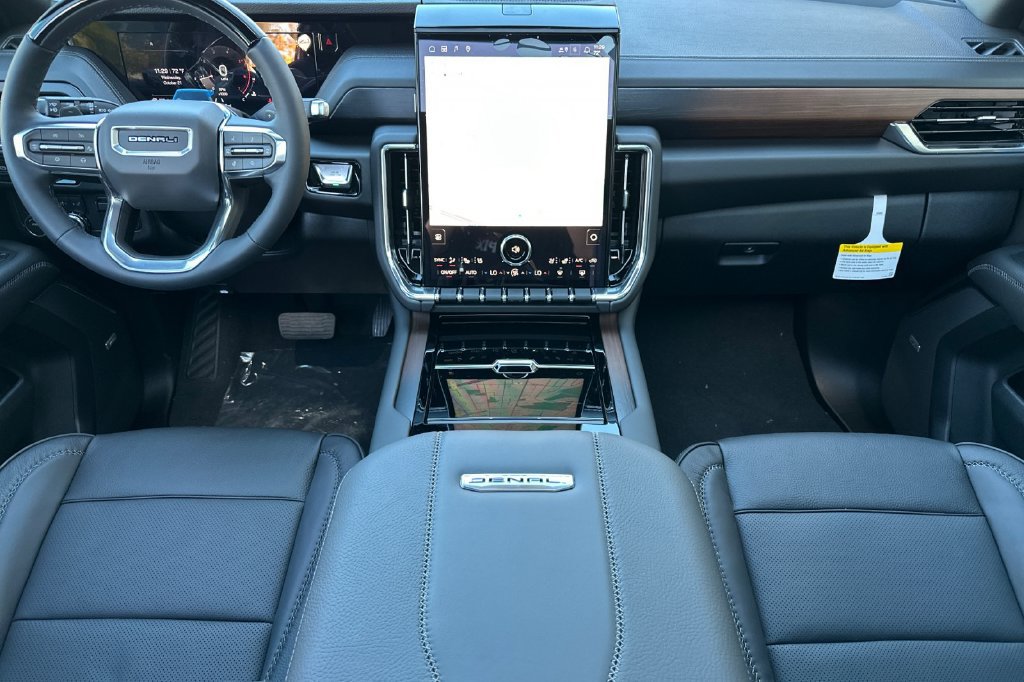 New 2027 GMC Yukon Denali w/ Advanced Technology Package AWD/4WD image 13