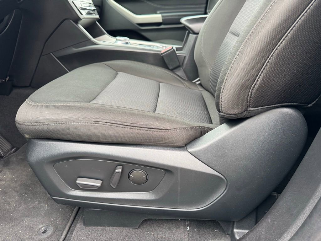 Used 2022 Ford Explorer XLT image 16