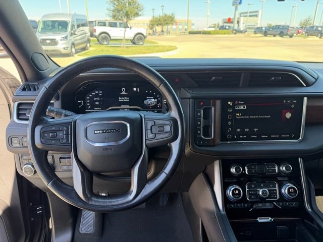 Used 2023 GMC Yukon XL Denali Ultimate image 15