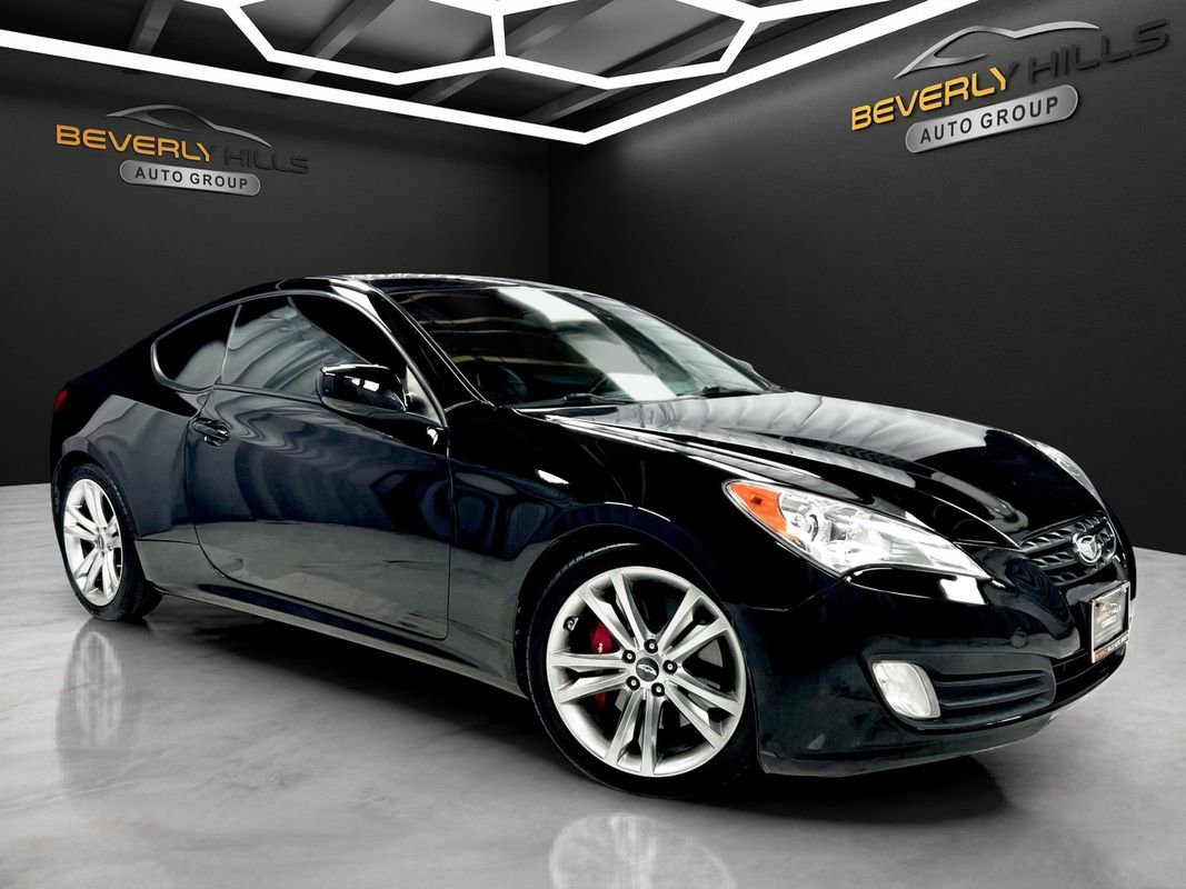 Used 2011 Hyundai Genesis 3.8 image 7