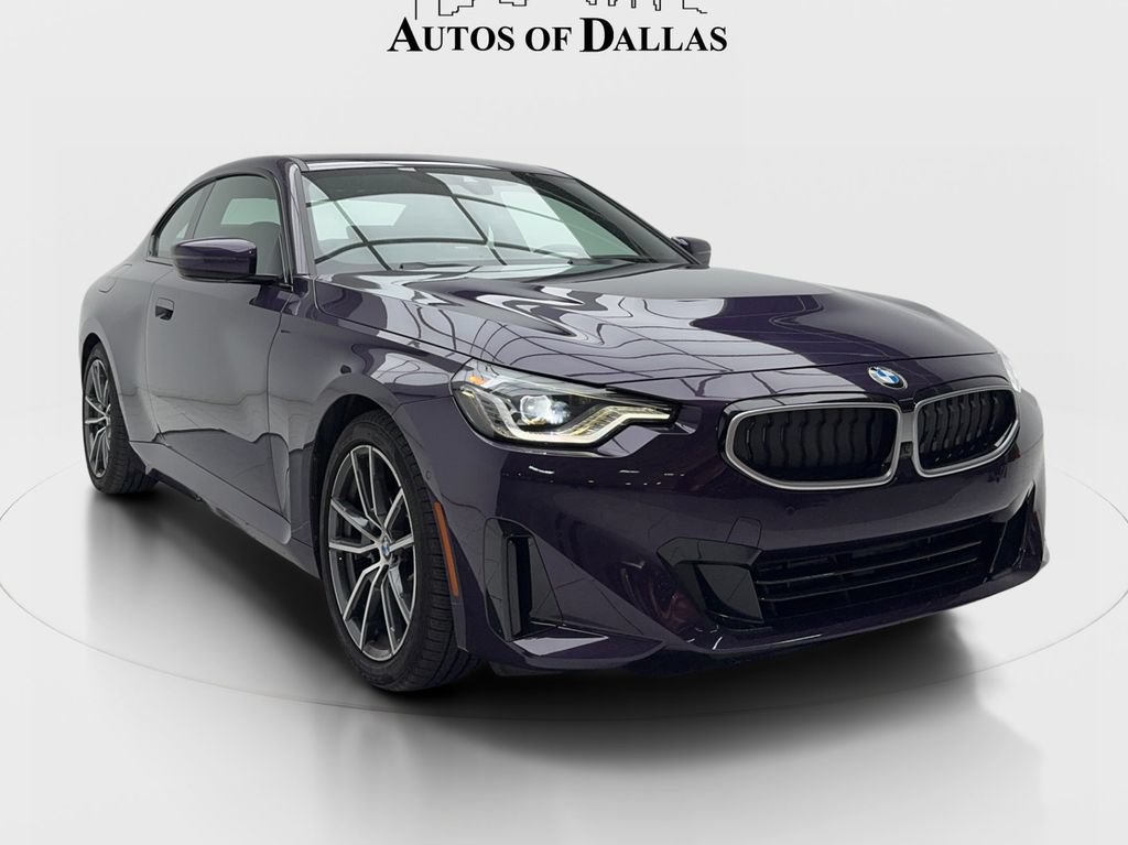 Used 2025 BMW 230i Coupe RWD image 2