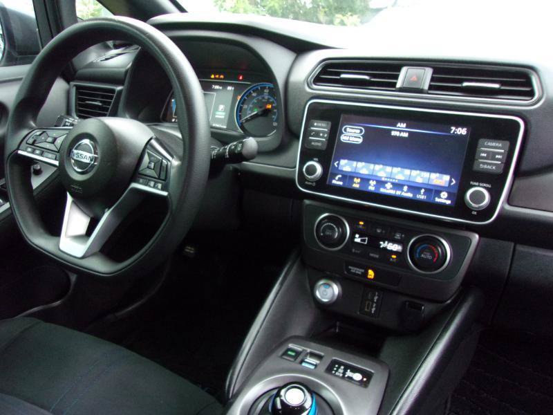 Used 2022 Nissan Leaf S FWD image 32
