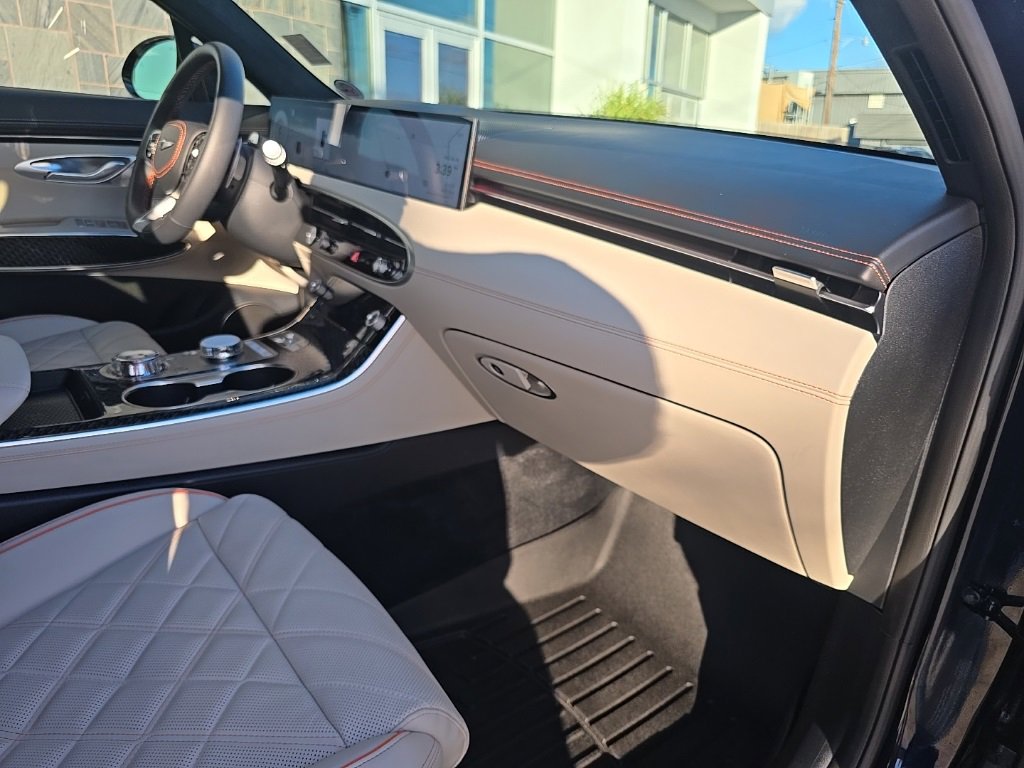 Used 2026 Genesis GV70 3.5T Sport Prestige image 19