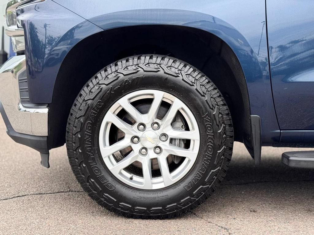 Used 2019 Chevrolet Silverado 1500 LT w/ All-Star Edition AWD/4WD image 11